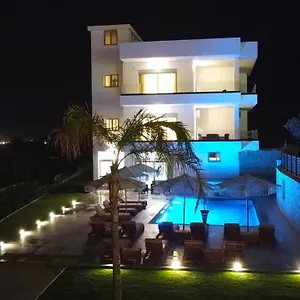 Luxury Jo-an Apartment